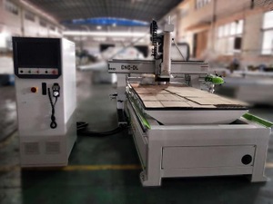 Máy cắt CNC thay đổi công cụ tự động