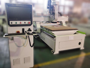 Máy CNC tủ